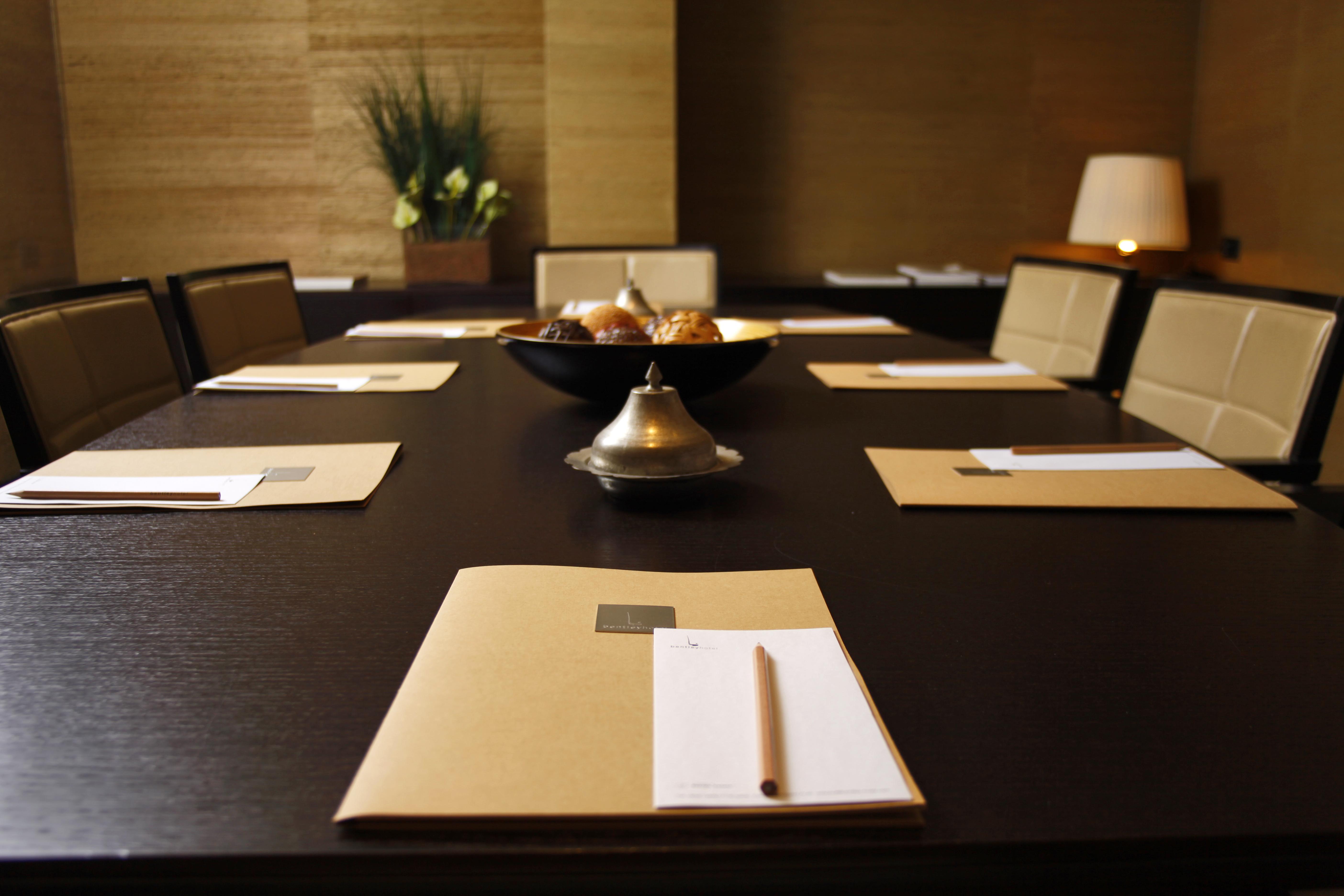 本特利摩顿酒店 - 特级 伊斯坦布尔 外观 照片 A meeting room at a hotel