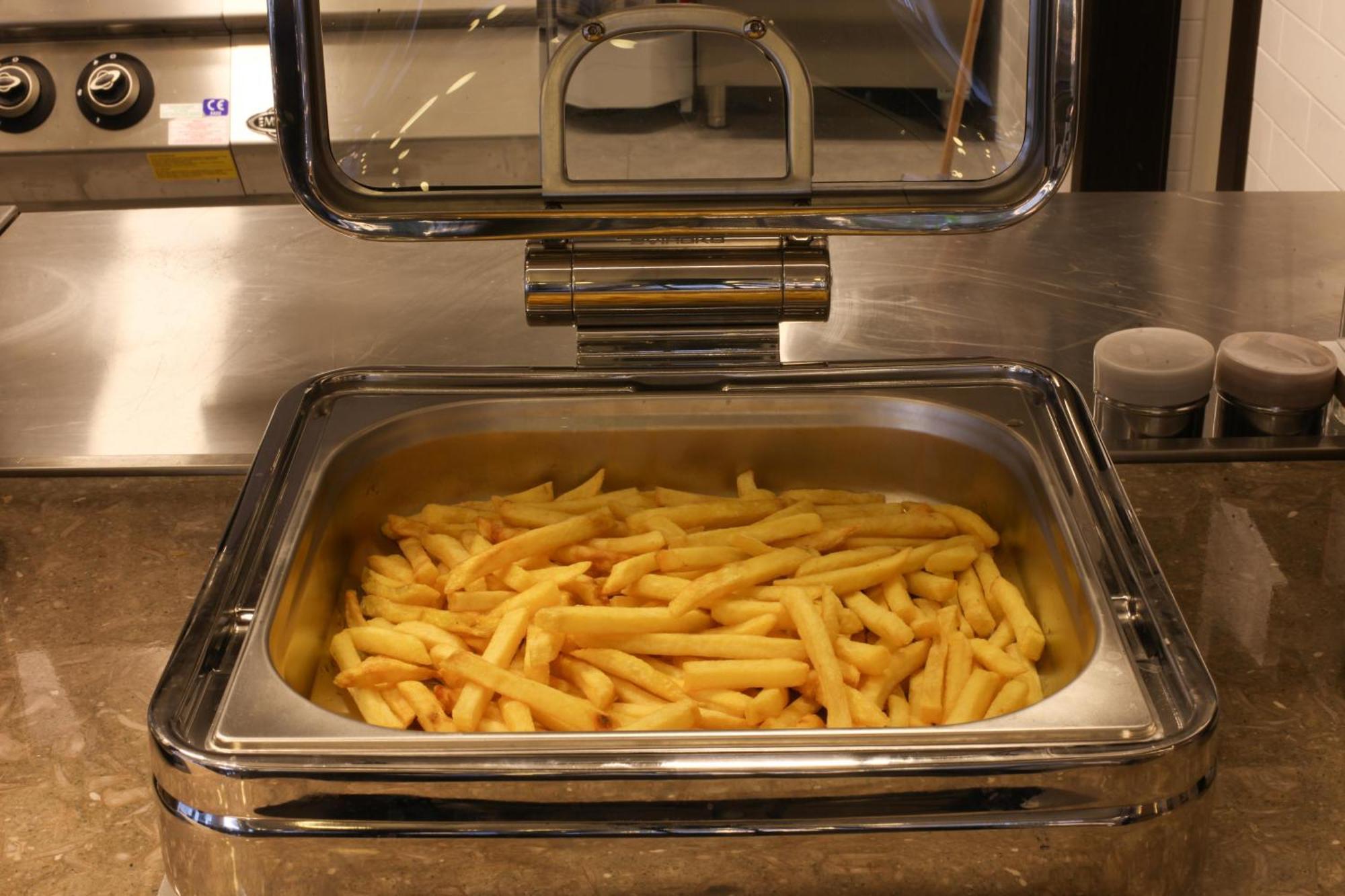 本特利摩顿酒店 - 特级 伊斯坦布尔 外观 照片 A chafing dish with a glass lid
