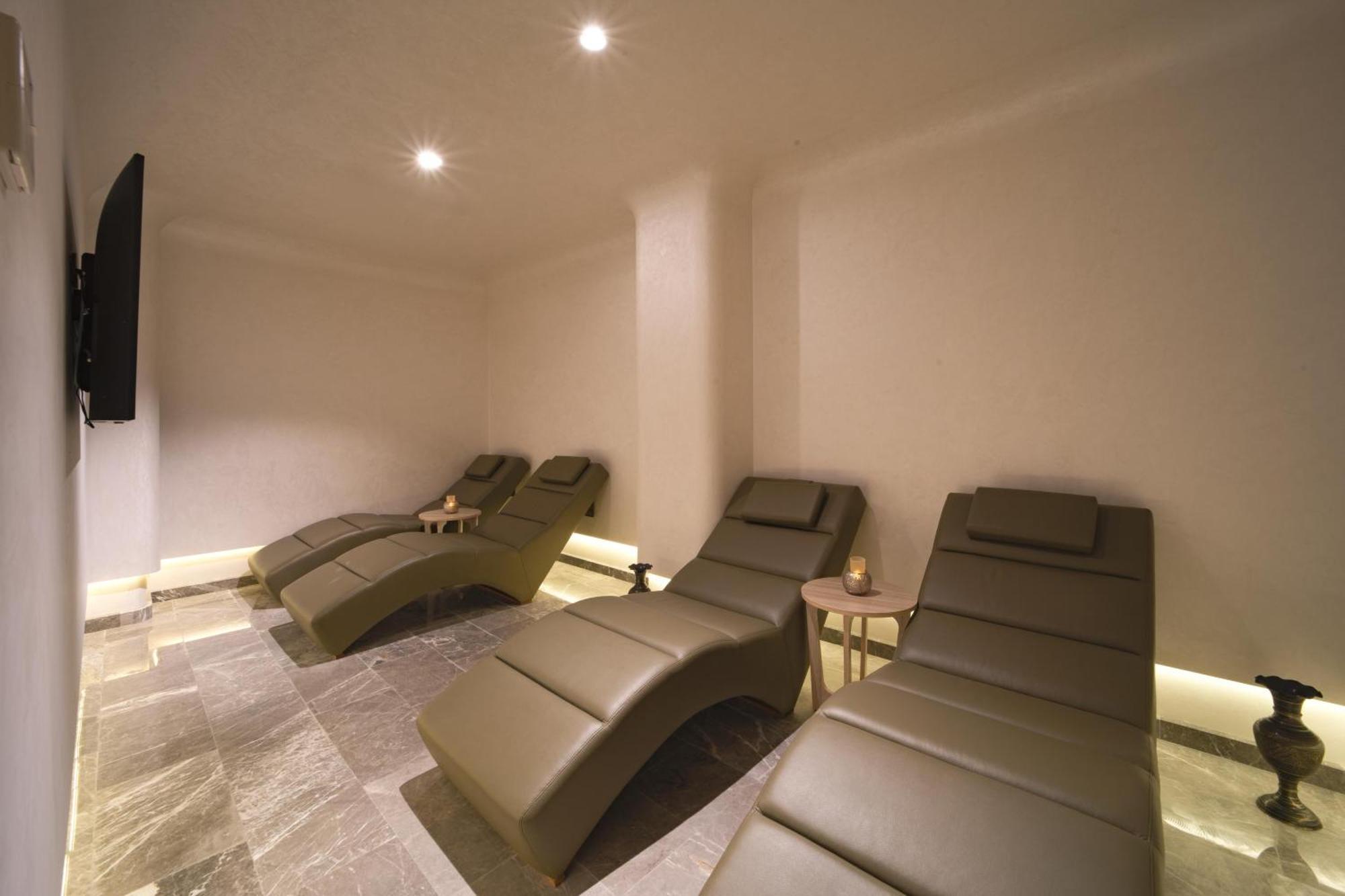 本特利摩顿酒店 - 特级 伊斯坦布尔 外观 照片 The relaxation room