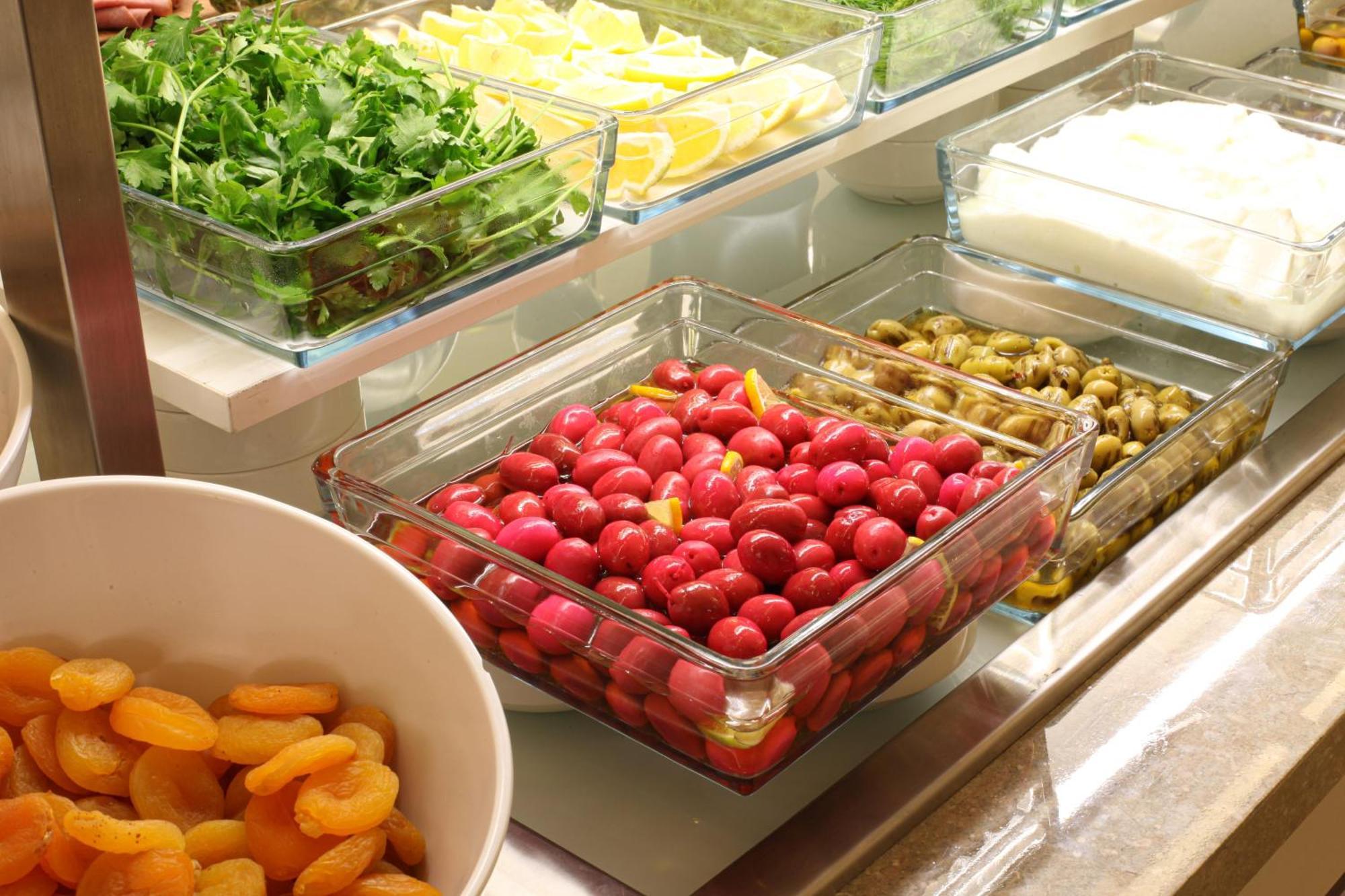 本特利摩顿酒店 - 特级 伊斯坦布尔 外观 照片 A salad bar