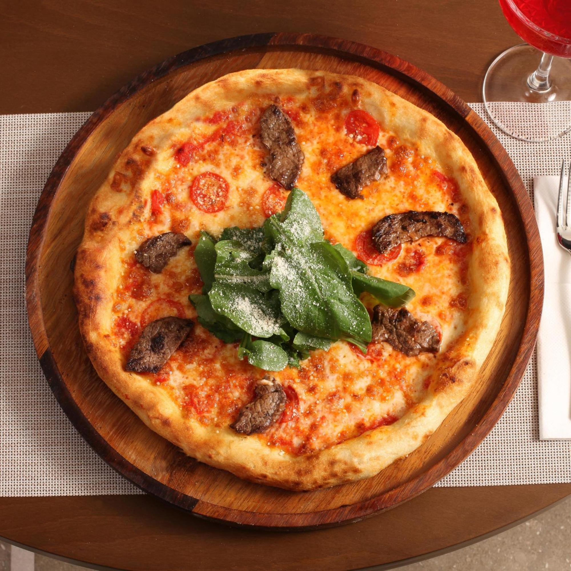 本特利摩顿酒店 - 特级 伊斯坦布尔 外观 照片 A pizza with spinach